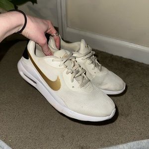 Nike Women’s Sneakers